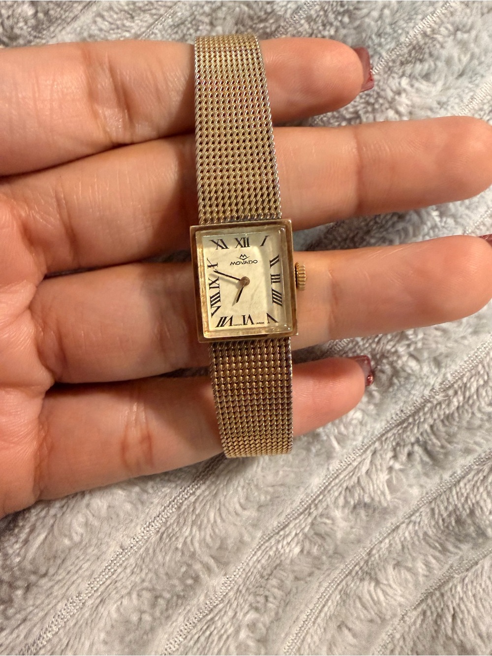 Movado Women's Gold Tone Mesh Bracelet Watch 14 gold filled